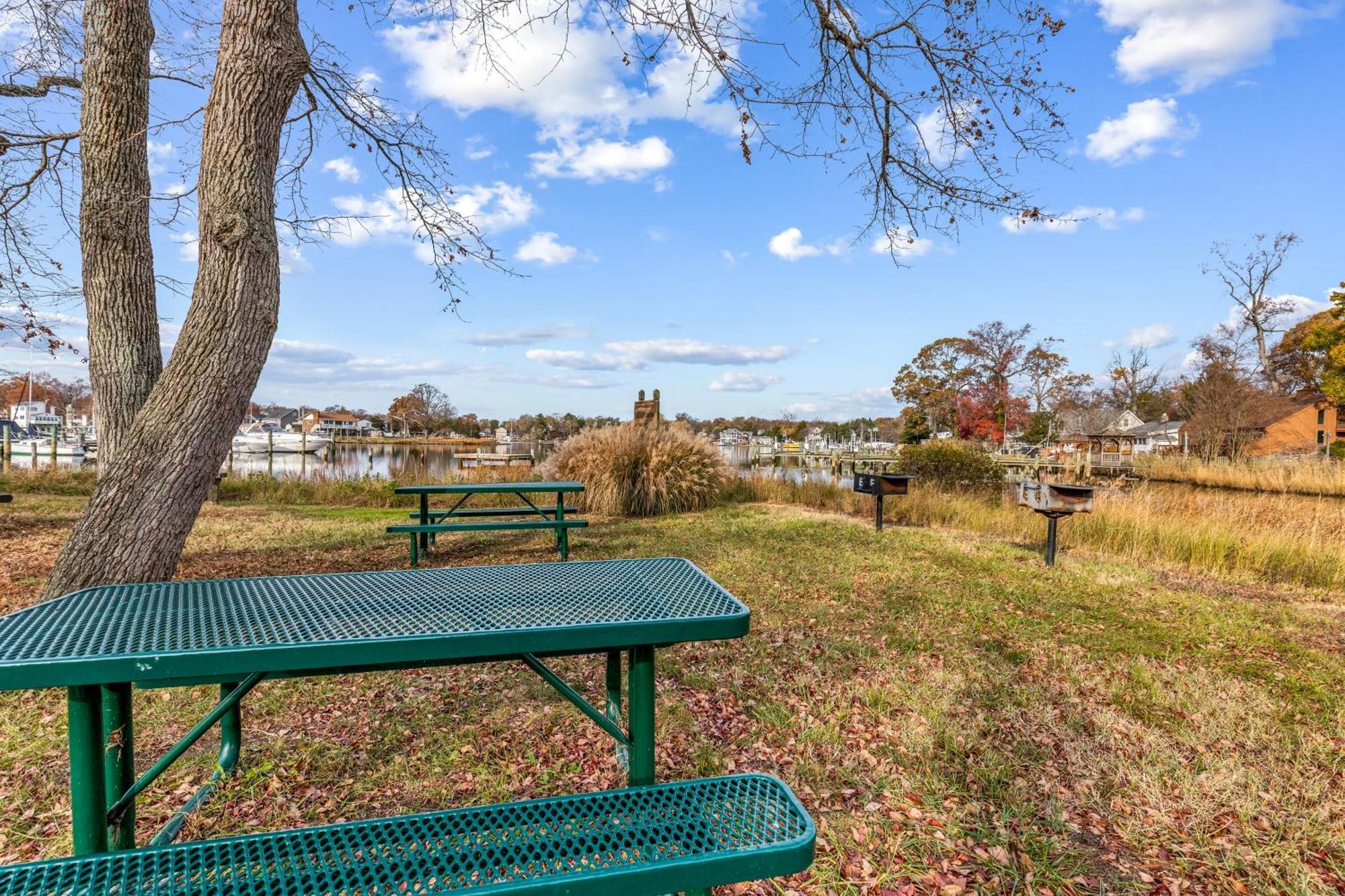 New! Golden Anchor Retreat Lux Living! Villa Annapolis Exterior photo